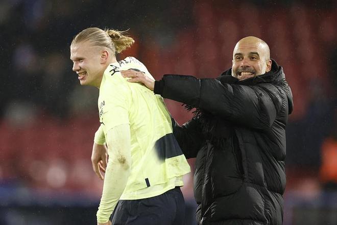 阿根廷美女老师用梅西表情包为学生评分：谁想让梅西伤心呢？