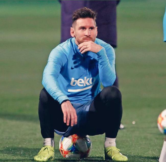 经纪人：我的话完全被断章取义了；孔蒂就像洛博特卡的父亲